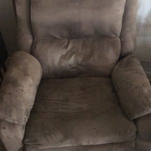 Furniture need gone today!